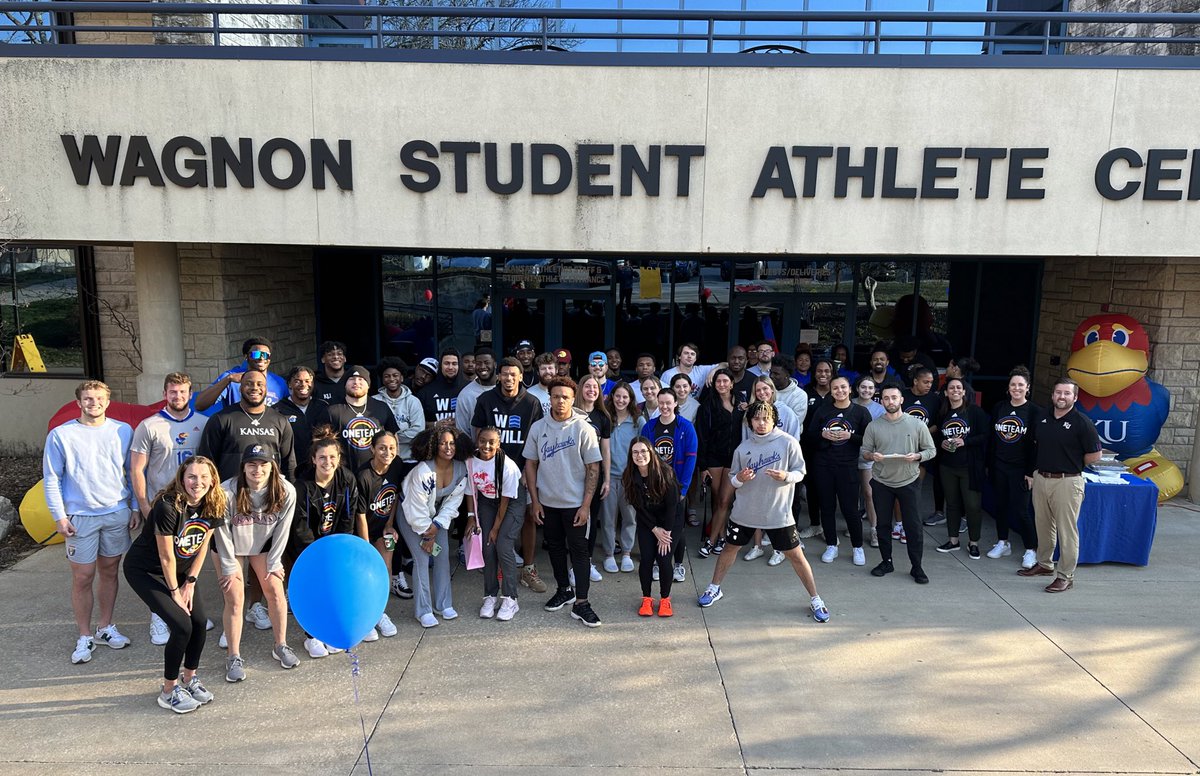 KU_LEADS's tweet photo. Our student-athletes showed out for THE FAB 4️⃣ TAILGATE PARTY 🎉 We 🫶 @KUWBball ❗️ https://t.co/C73lzoShne