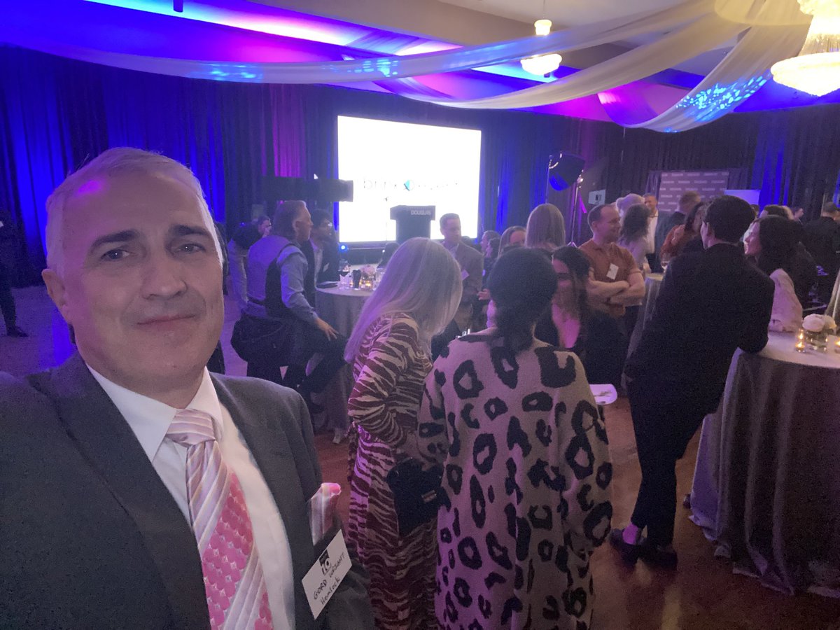 gordwright's tweet photo. Attending the #10toWatch @Douglasmagazine in Victoria https://t.co/rO6O1xEZU8