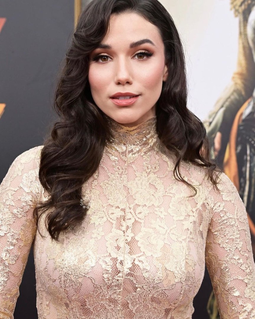 Hot Celeb Pics on X: Grace Fulton t.co1Pr7AXGXFA  X