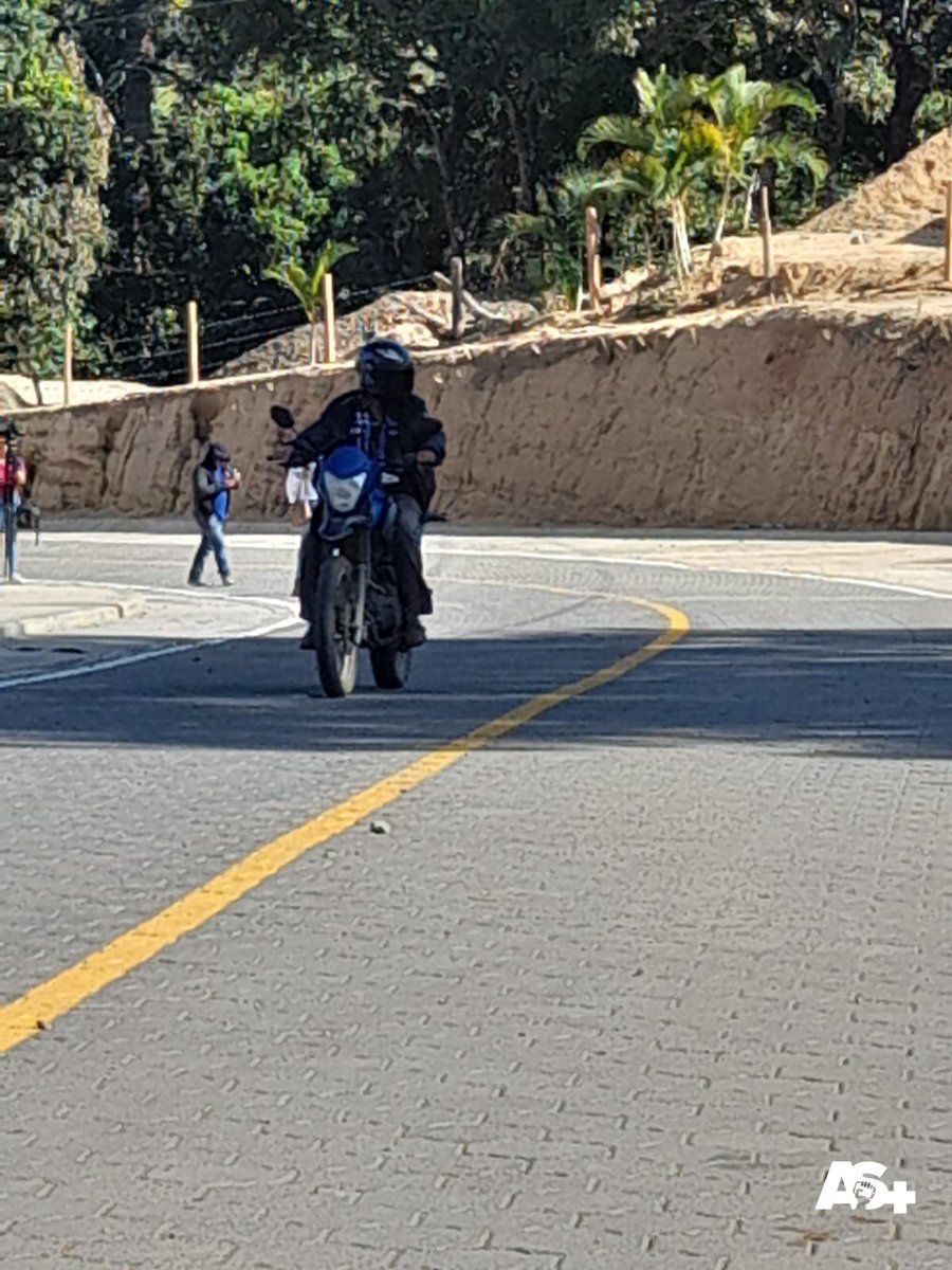 AdelanteSiempr_'s tweet photo. #Nicaragua 🇳🇮 | Realizan inauguración de tramo de carretera en la comunidad la Estancia en #Jalapa #NuevaSegovia, dónde participaron autoridades locales y la población.✊🏻🇳🇮🛣️👨‍👩‍👧‍👦

Las familias muy contentas con este proyecto que los beneficia.💪🏻

#PuebloQueVence https://t.co/vnGCGhnLRY
