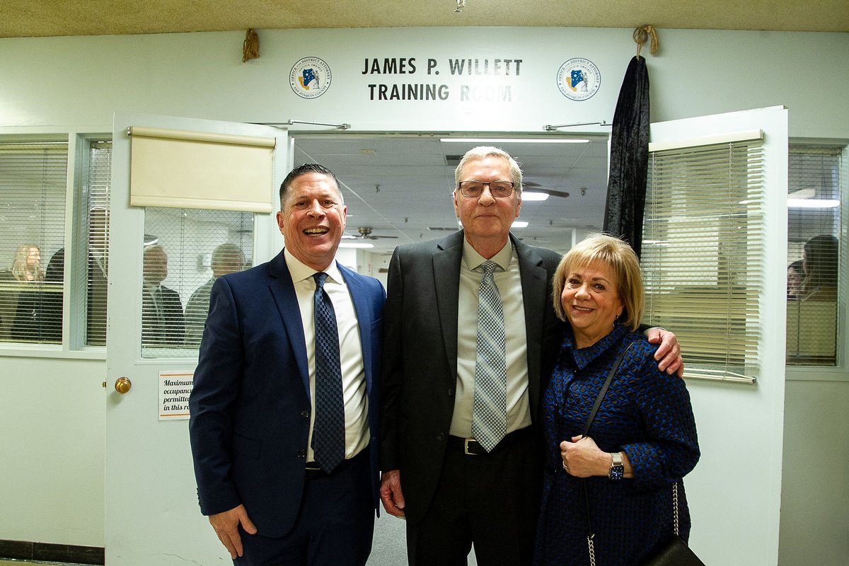sjcda_media's tweet photo. Today, DA Freitas unveiled the James P. Willett Training Room in honor of former District Attorney Willett. Visit https://t.co/9jwo5QhAhS for the full story #SJCDA #Congratulations https://t.co/NfbEWGI3fH