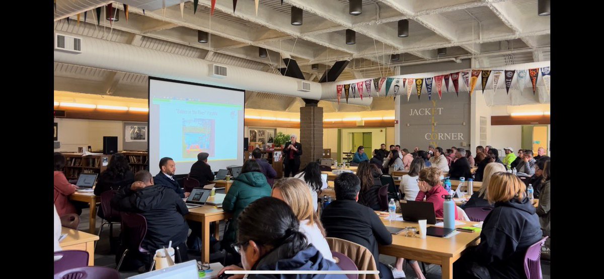 hatchingresults's tweet photo. Look who got to facilitate some professional learning at @StocktonUnified ?! @TrishHatch &amp; @beckybakerlove taught a packed room of administrators and school counselors today. They also loved a photo op in these cool college &amp; career fair frames! #proud2bsusd https://t.co/e5M5o2yFEp