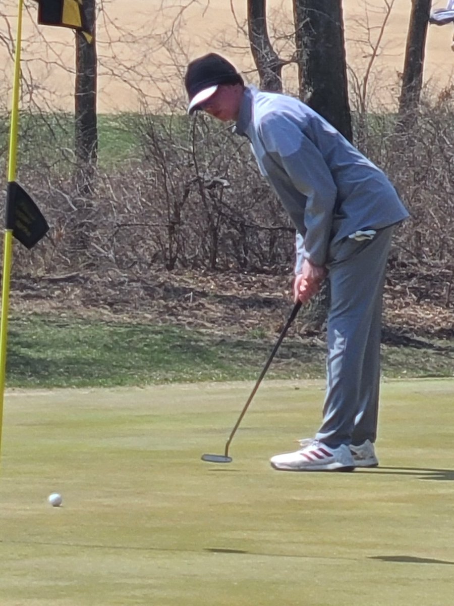 PCGOLFTEAM's tweet photo. PC 335/3rd Place at Winnetonka Invitational. Amos 76/T5, Knickman 84/T10, Gabbert 86/T11, Gillilan 89/19, Gentilia 98/34. Congratulations, Pirates! #DoYourJob @PCHSAthletics1 https://t.co/5WBWrVTOiF