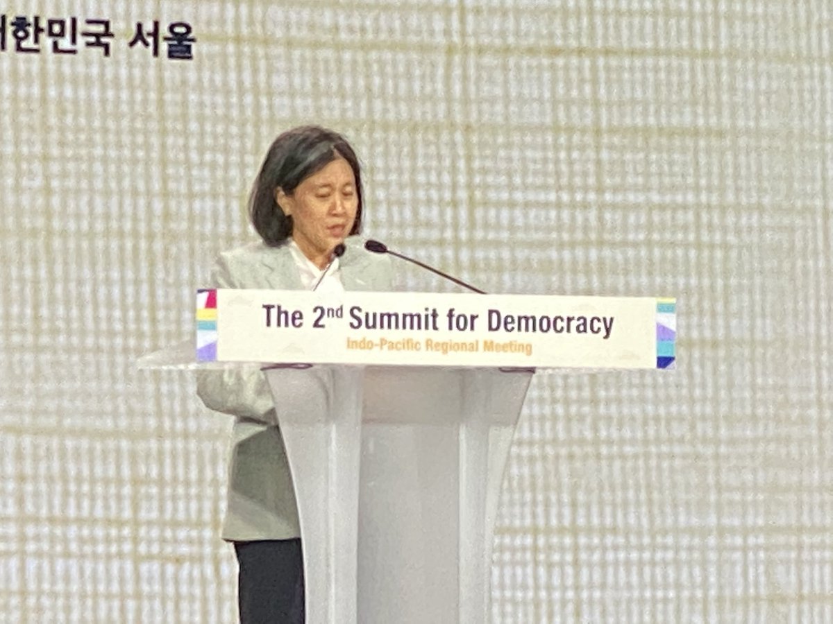 Maria Ressa tweet media