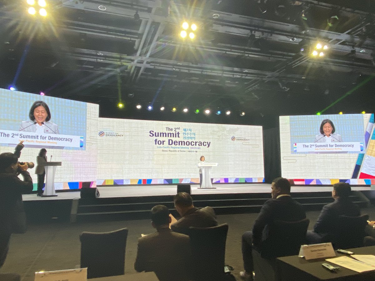 Maria Ressa tweet media