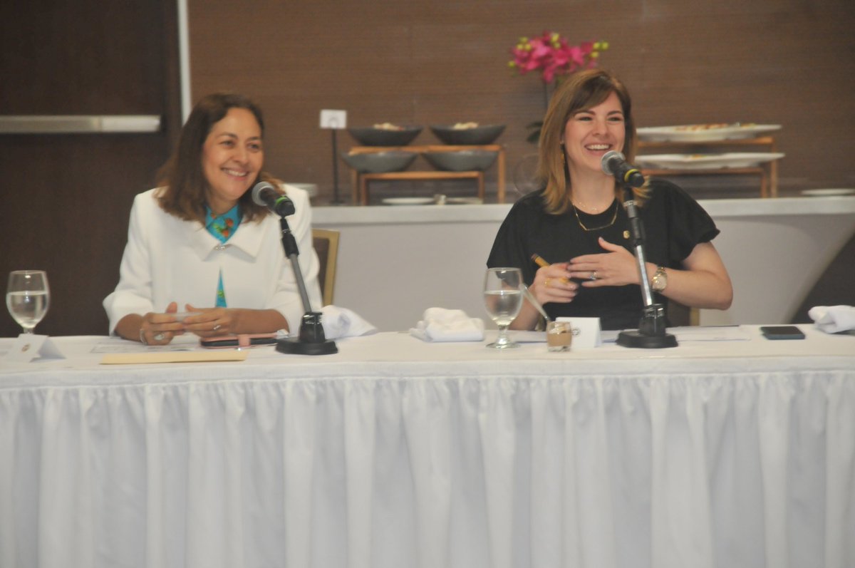 LuciaMeza_CAF's tweet photo. Gracias a @mgalindodo por invitación para presentar acción de @AgendaCAF 🇵🇦 en directiva de @CCIAP. Encantados de cooperar juntos en la sostenibilidad de la provincia aportando habilidades para el agro a mujeres emprendedoras. #expocomer #expologistica #expoturismointernacional https://t.co/UpwbnpbXbR