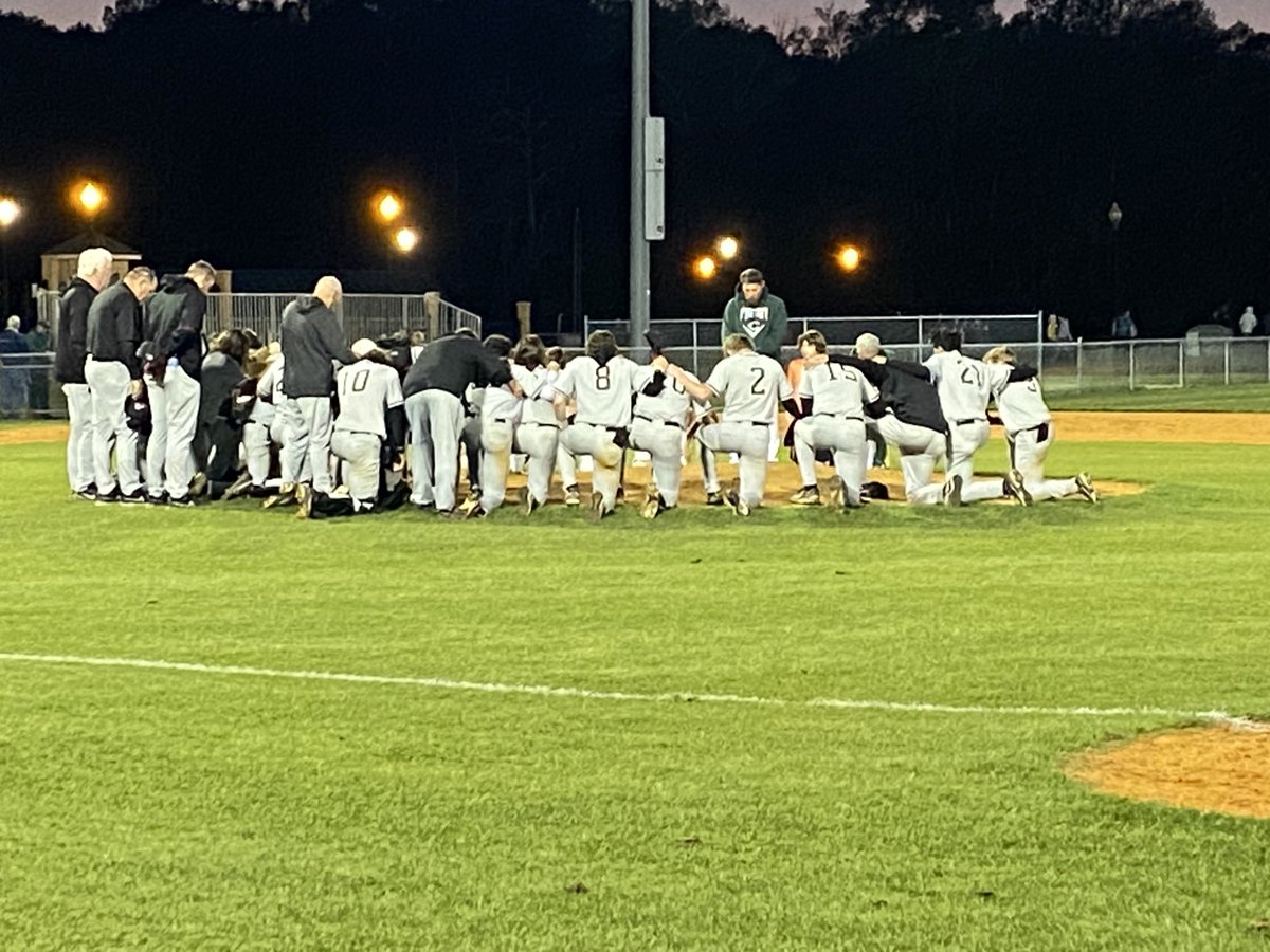 diamondprospect's tweet photo. It’s a wrap on Wednesday from Conway, Carolina Forest 8-0, Bryson Butler CG, H, 10 K. #dpcoverage https://t.co/raH0u2P2kq