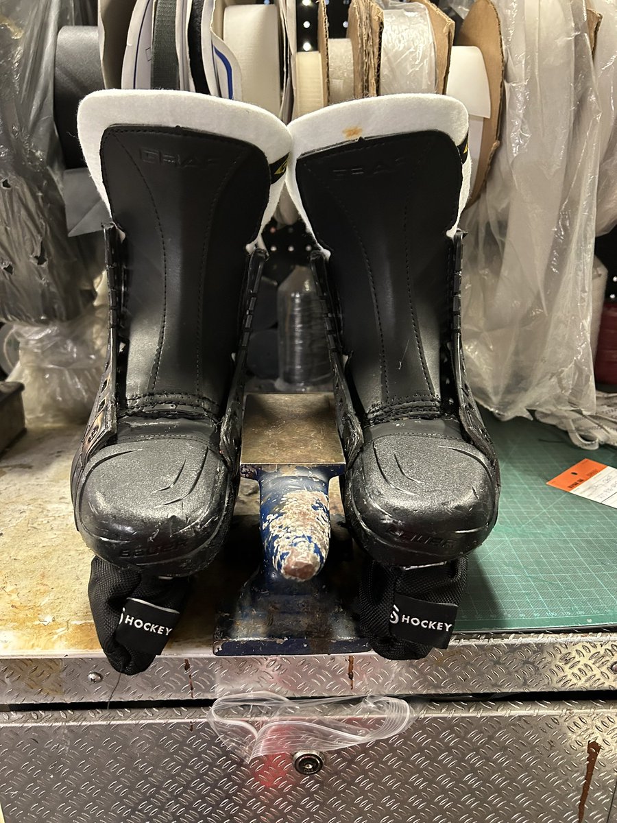 BreakawaySR's tweet photo. #TodayAtBreakaway #PrestoChango skate tongue swap https://t.co/qkBlDWeIiM