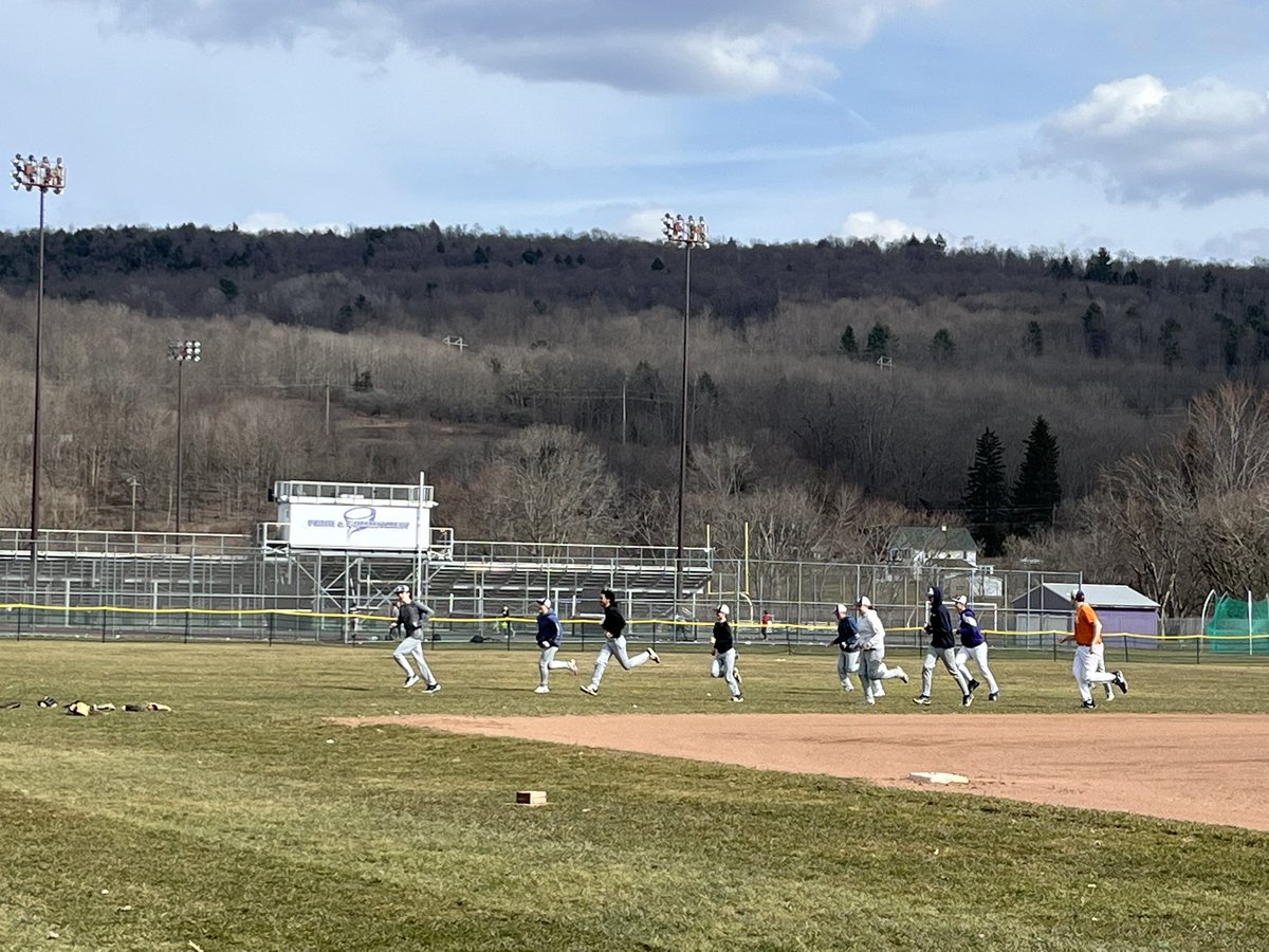 NHS Baseball tweet media