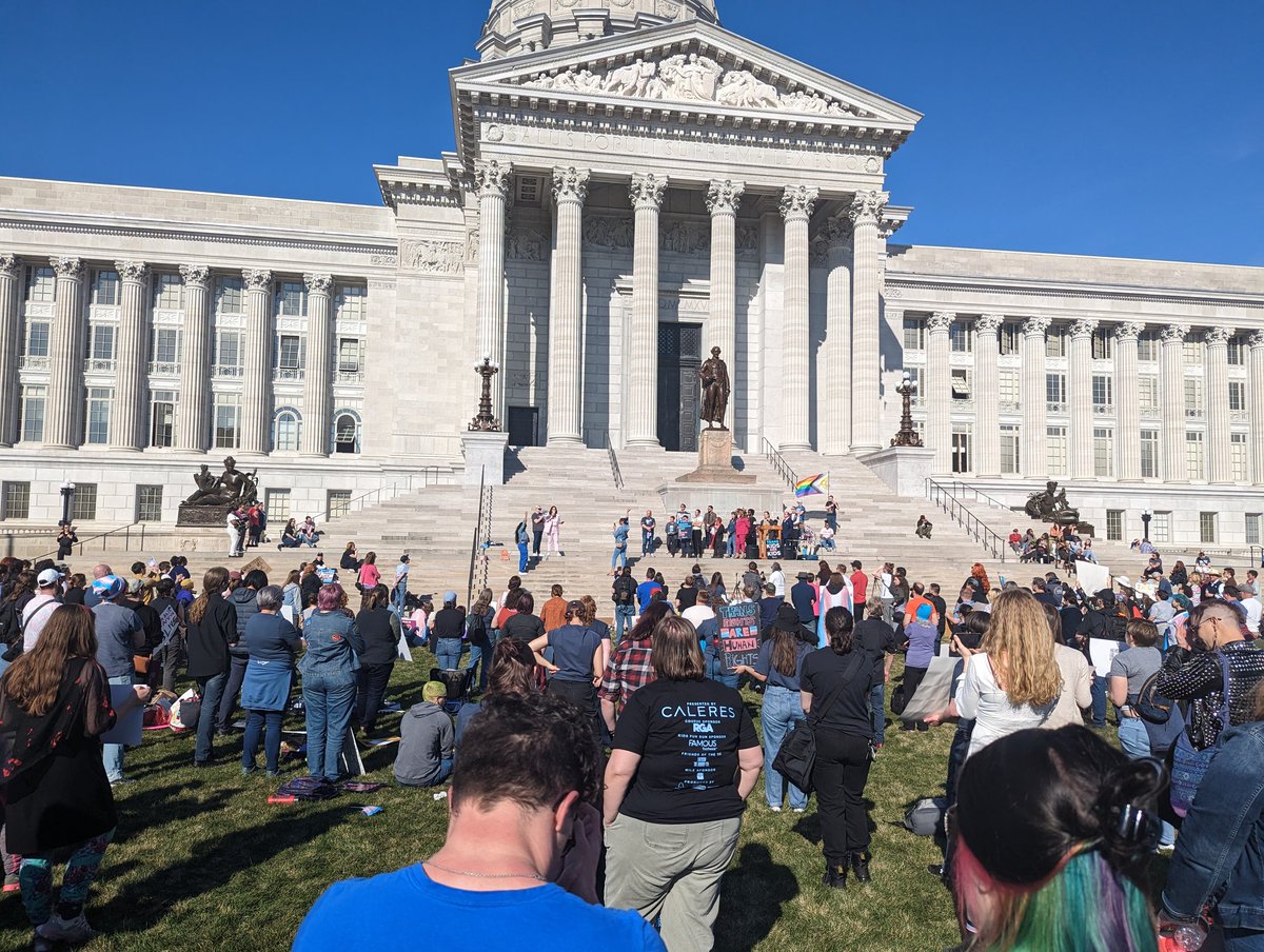 RavBogard's tweet photo. Yesterday was the worst day I've ever had in the Missouri Capitol; today was maybe the best. 700(!) Missourians showed up to #ProtectTransKids in the middle of the day, on a random Wednesday. 🏳️‍⚧️🏳️‍🌈 https://t.co/wFnDExMxhA