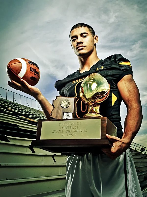 DieHardDevilASU's tweet photo. In a HS playoff game in 2011, DJ Foster (@SaguaroSUSD) ran for 508 yards and a state-record 10 TD’s against Peoria Sunrise. He committed to newly hired ASU head coach Todd Graham on January 7, 2012. #StayedTrue #SunDevilFam @TheSunDevils @ASUFootball @Saguarofootball https://t.co/d0cAPk9VWl