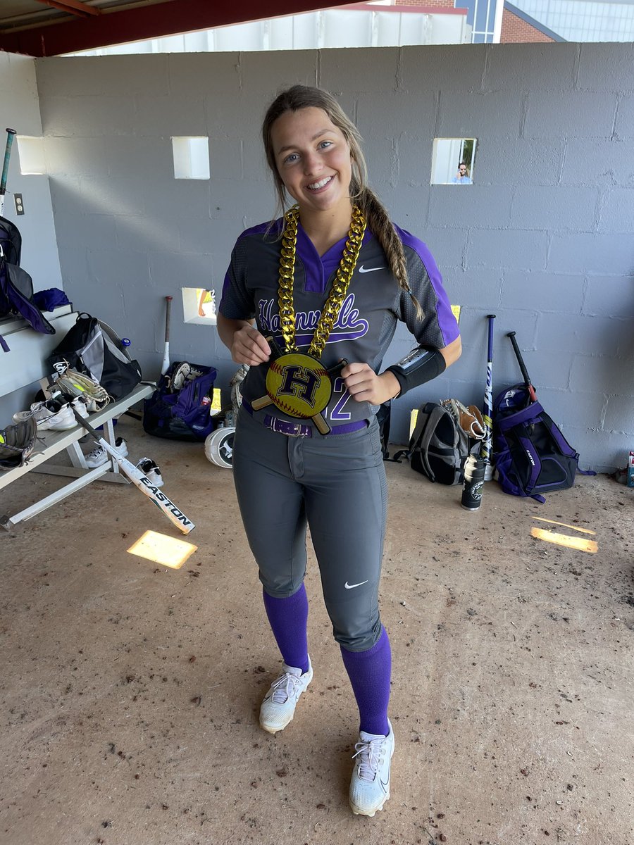 HHStigerSBall's tweet photo. Your Lady Tigers remain undefeated in district with their win over Destrehan in 5 innings. We also added 2 more 💣’s to the season! Congratulations to @DempsterAmberly and @mo_dejean !! 💜💛 Back in action tomorrow to wrap up district play and salute our Seniors! https://t.co/pLA6iU3ElV