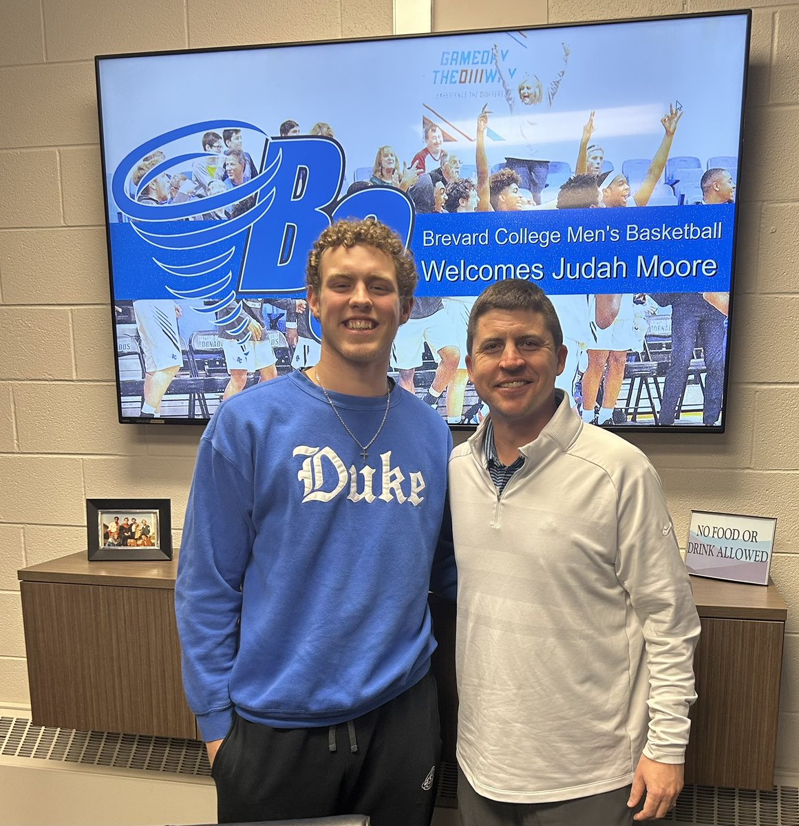 judahmoore89's tweet photo. After a great visit and talk with @CoachLBurgess and @Miles_Leathers5. I’m blessed to receive an offer to play @BrevardMbb https://t.co/2vqOqUPLN1