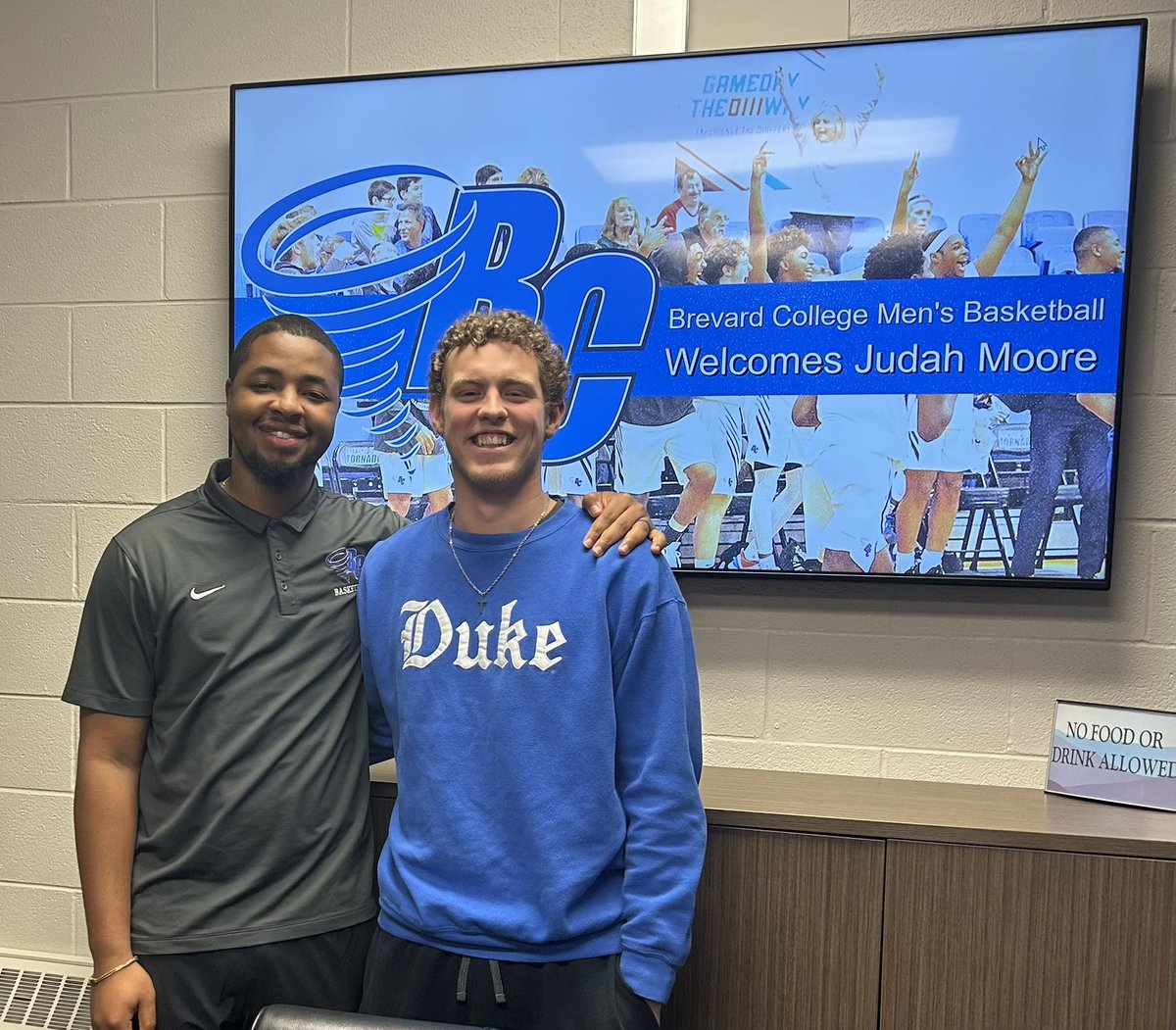 judahmoore89's tweet photo. After a great visit and talk with @CoachLBurgess and @Miles_Leathers5. I’m blessed to receive an offer to play @BrevardMbb https://t.co/2vqOqUPLN1