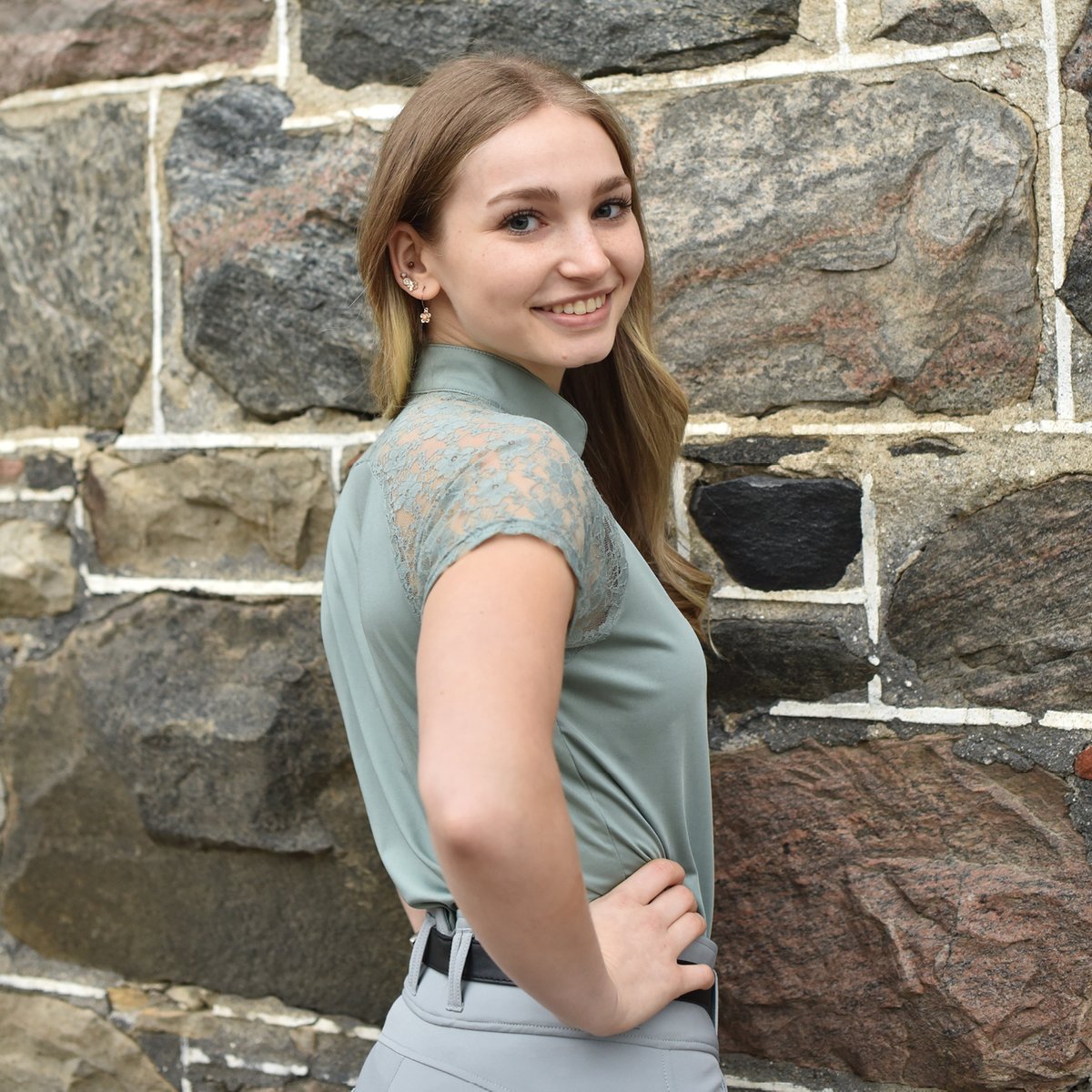 We love the shades of spring! Say goodbye to those dark winter colours &amp; brighten up your day with our new shades💚💙
•
•
•
#greenhawk #horse #horses #horsesofinstagram #equine #equinesofinstagram #equestriansofinstagram #ride #equestrian #outside #rider #greenhawkequestrian