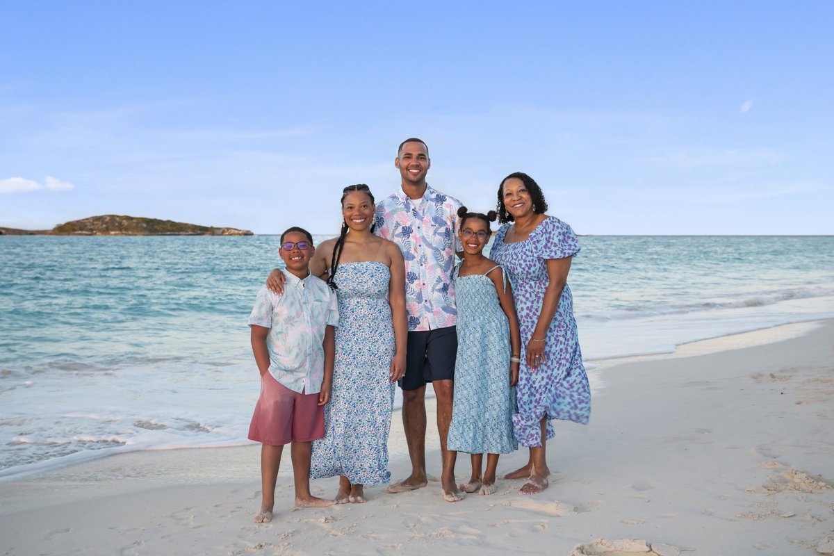 Lauren_Powell12 tweet media