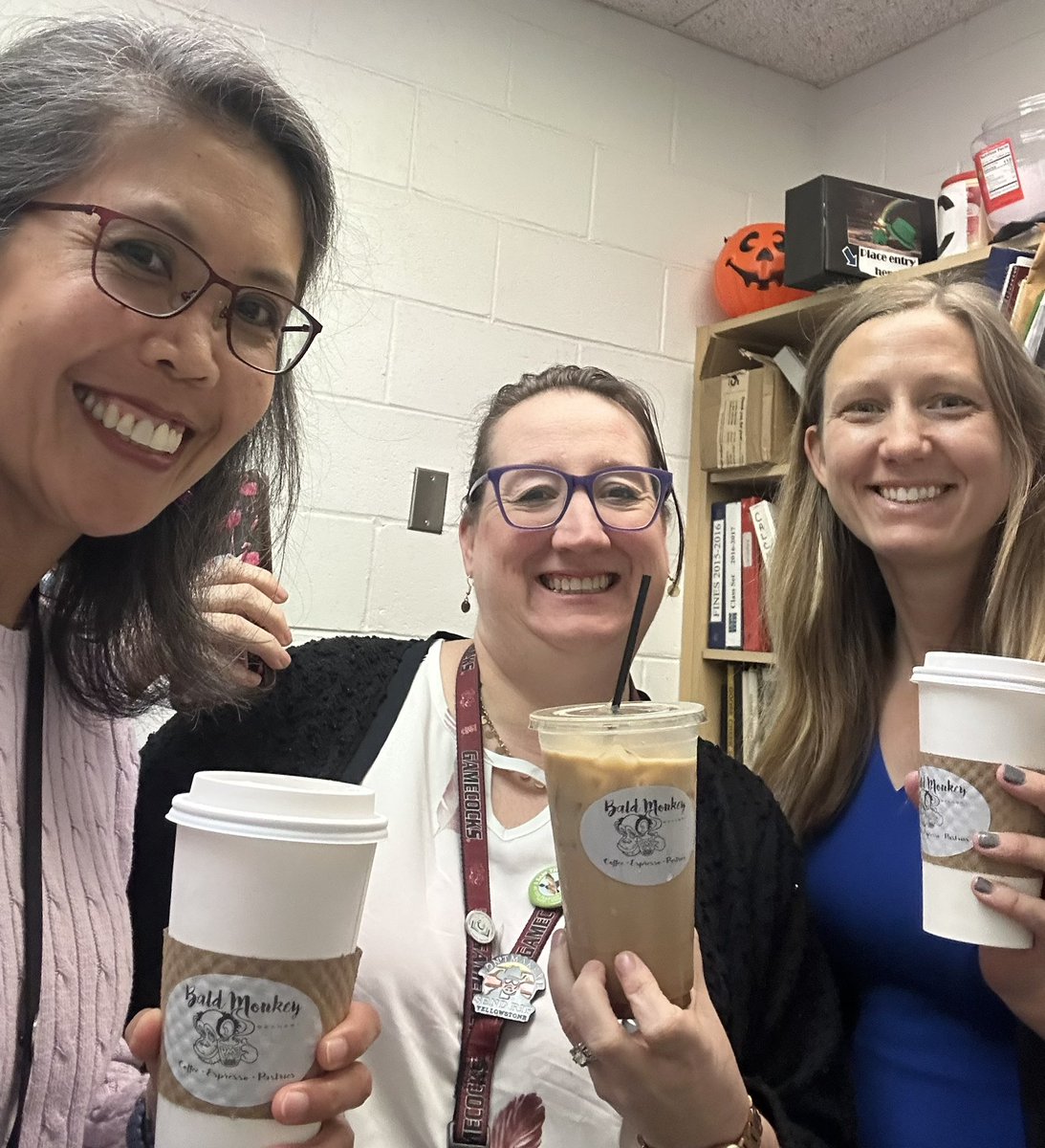 What better way to begin a late-in day than with a cup or #coffee from Bald Monkey! Thank you, <a href="/washingtonshaa/">Shameka Washington</a> for the pick me up! #20ozlatte
