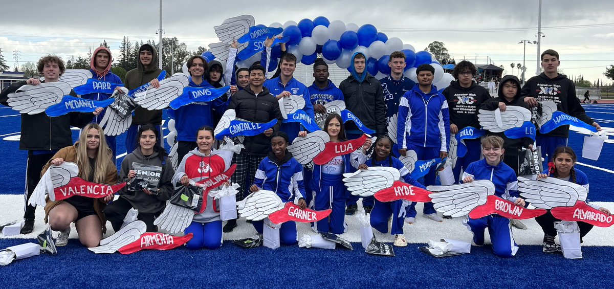 AtwaterTrackXC's tweet photo. 3.29.23 T&amp;F CCC#2 @ AHS
SENIORS!! 🥺Oh, how The Nest will MISS YOU!! ❤️#classof2023 #SENIORS! #foreverfalcons https://t.co/iiHDnMmaRD