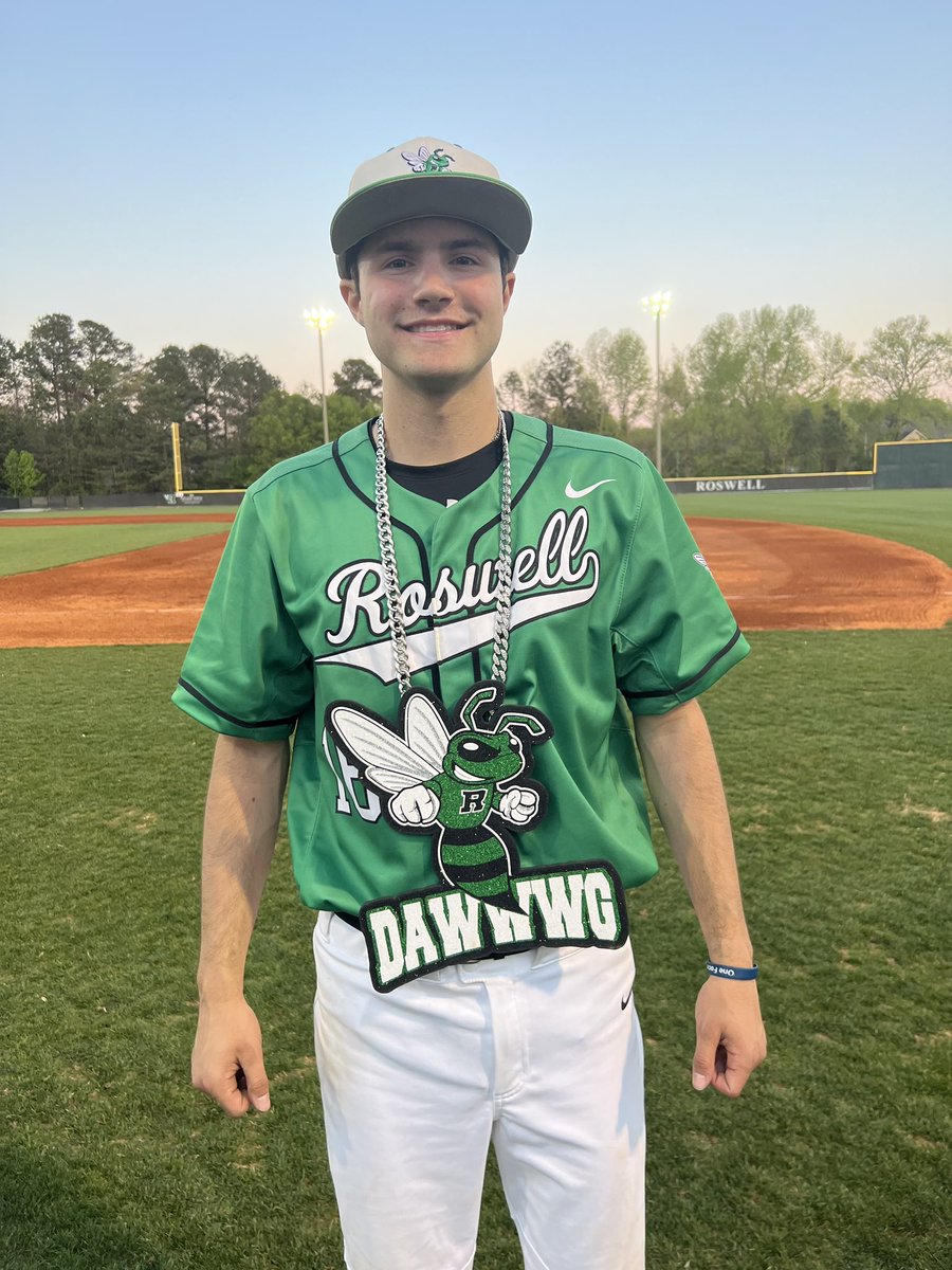 RoswellBaseball (@baseballroswell) on Twitter photo Huge Region W over Pope!
Congrats to <a href="/alexjohnson_/">Alex Johnson</a> for being the Dawwwgg of the game. Threw a CG, 2 ER, 5K's!
Offense was led by <a href="/KosakoskiRobbie/">Robbie Kosakoski</a> who had 3 hits, including a 💣. <a href="/CatherColby/">Colby Cather</a> had 2 hits. <a href="/EliMacDonald27/">Eli MacDonald</a> with a 2 Rbi 2B, <a href="/EmmettLovings/">Emmett Lovings</a> with an Rbi 1B. Go Hornets! Huge Region W over Pope!
Congrats to <a href="/alexjohnson_/">Alex Johnson</a> for being the Dawwwgg of the game. Threw a CG, 2 ER, 5K's!
Offense was led by <a href="/KosakoskiRobbie/">Robbie Kosakoski</a> who had 3 hits, including a 💣. <a href="/CatherColby/">Colby Cather</a> had 2 hits. <a href="/EliMacDonald27/">Eli MacDonald</a> with a 2 Rbi 2B, <a href="/EmmettLovings/">Emmett Lovings</a> with an Rbi 1B. Go Hornets!