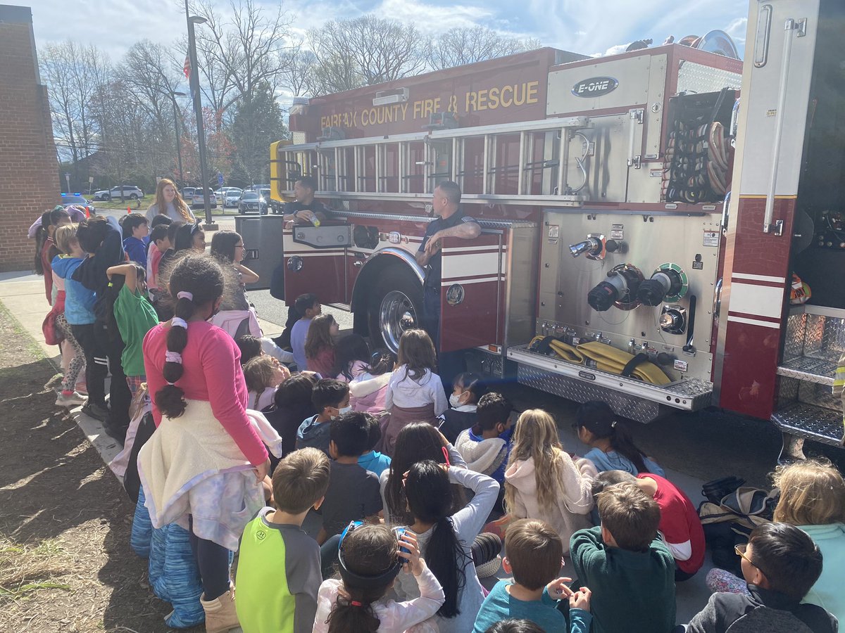 ms_inverso's tweet photo. Happy Career Day! We loved learning about firefighters, ambulances and more! @WoodburnES @WoodburnES_2nd https://t.co/mMwoQHr23b