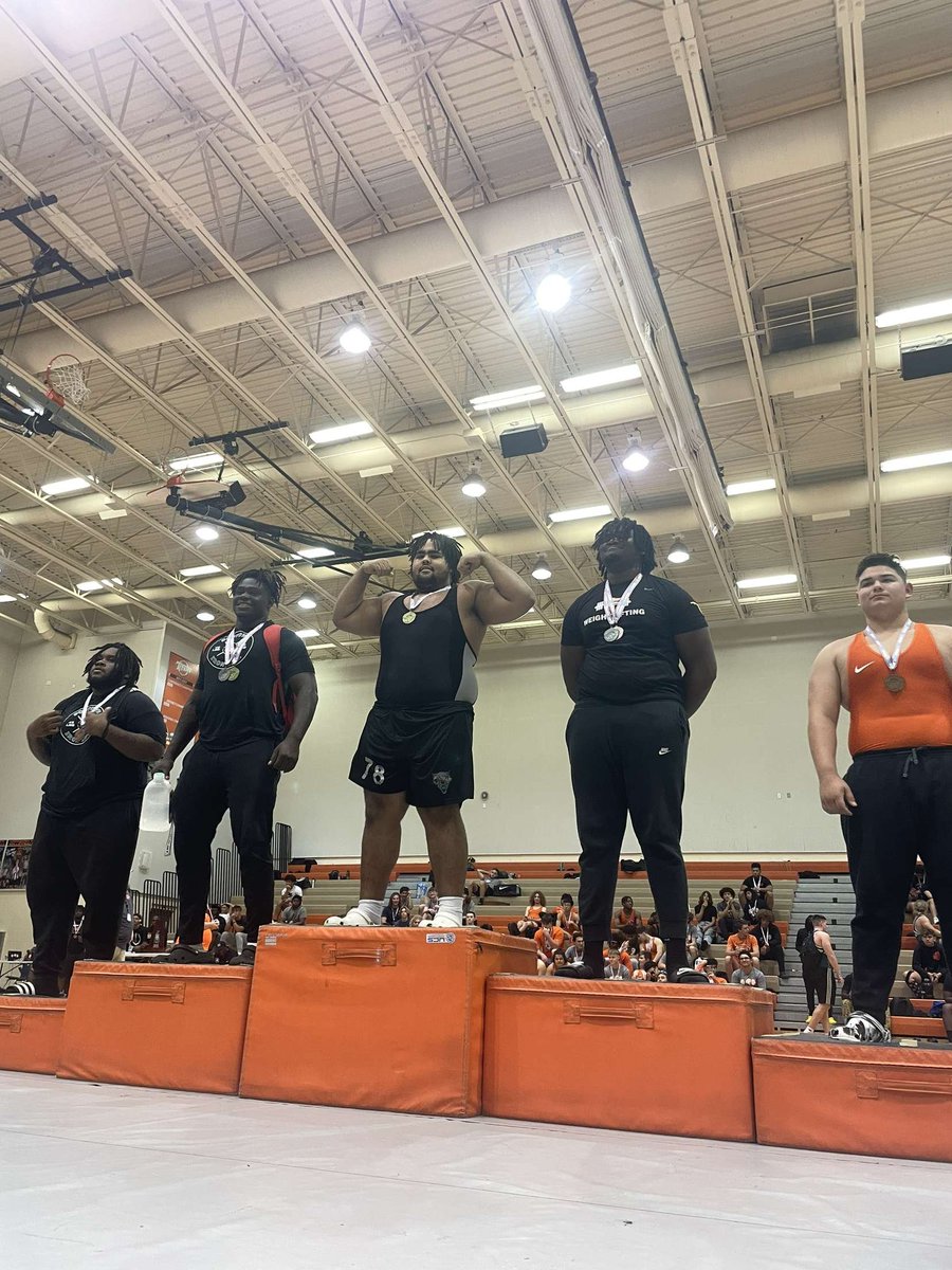 District✅️ Next stop regional and state to come next.Extremely excited for the future of this program under our coaching staff and dedicated players #EAT <a href="/CoachEjames83/">Coach James</a>
<a href="/JaidenAdamsss/">Jaiden Adams</a> <a href="/WestportFB/">Westport Wolfpack Football</a> <a href="/Garrett20848462/">Garrett Wilson</a> <a href="/CotneyWilliam/">William Cotney</a>