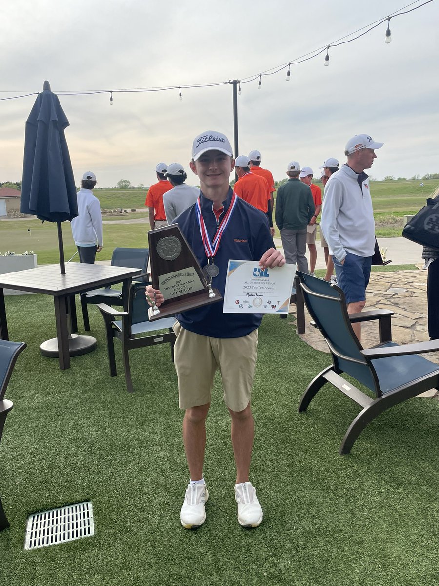 maxton_brown's tweet photo. Finished 2nd in districts shooting 69-78, both teams played good and are advancing to regionals! Congratulations to @lukecolton22 with another win https://t.co/f6EW0ow4pu