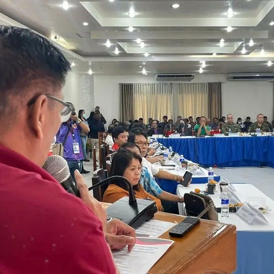 ncipskprov's tweet photo. # SULTAN KUDARAT PROVINCE JOINT PPOC; PADAC AND PTF ELCAC COUNCIL MEETING👨‍👩‍👧‍👧👨‍👩‍👧‍👧👨‍👩‍👧‍👧

"NCIP SK Provincial Office  PO ERIC RAZ &amp; PLO ATTY. HANNA PEARL VILLA AGUSTIN Presented the Updates  and Status  of IFMA  Project by M&amp;S Company  and abreast the PPOC re: CEASE AND DECEASE ORDER. https://t.co/6hLKJGidZA