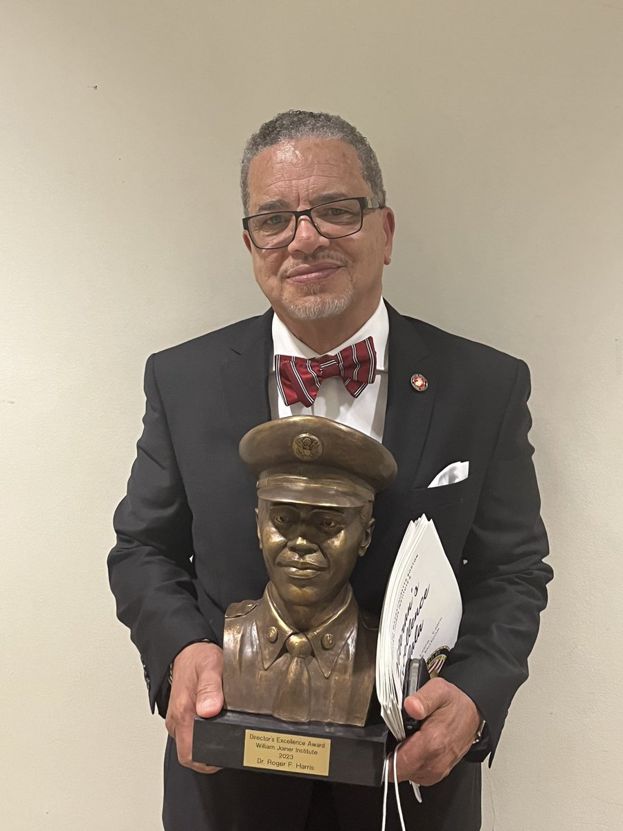 CWATSONHARRIS's tweet photo. Proud wife alert!  Congratulations @RogerFHarris1 on being named Veteran Achiever of the year by the William Joiner Institute for the Study of War and Consequences @UMass @KenBurns @LynnNovick @PBS https://t.co/1THGD3vlh7
