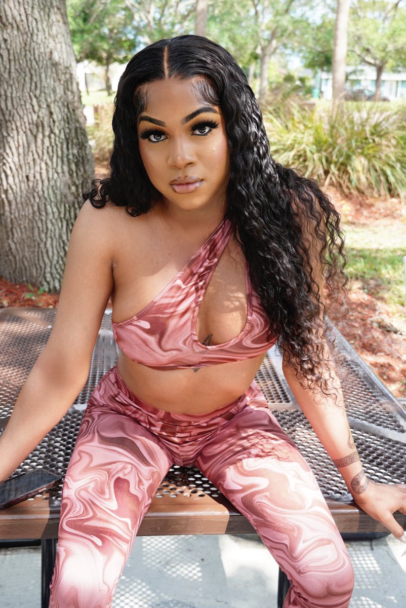 Kylie TS 🏳️‍🌈 on Twitter: "Would you date me even if i told you I'm