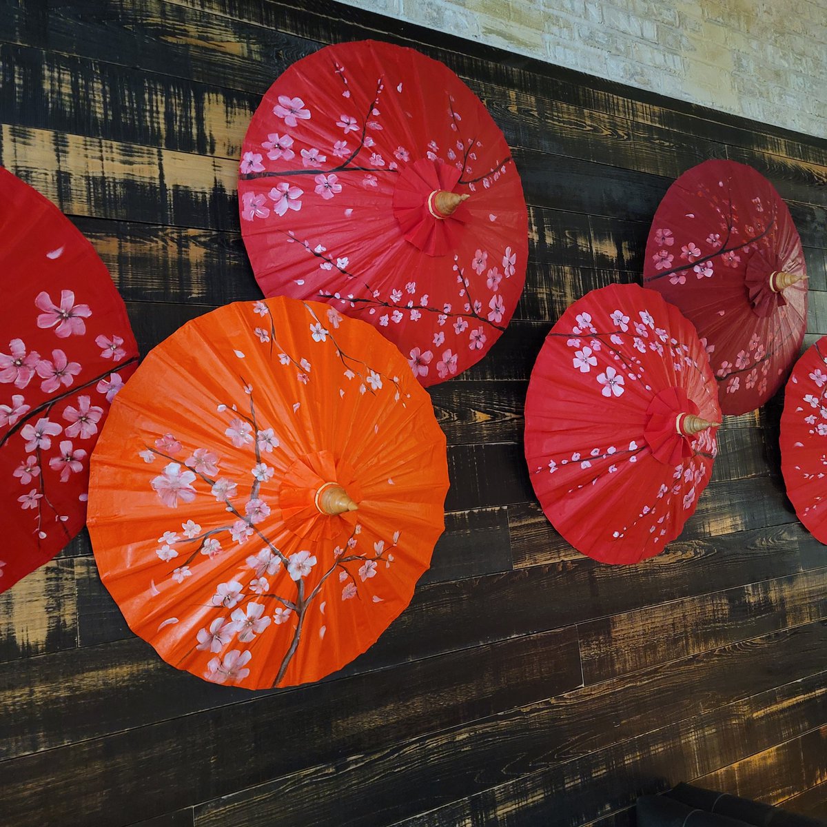 Nile_Fortner's tweet photo. ㊗️ Grand Opening of #RedPine #Chinese #Restaurant in #BocaRaton @CityBocaRaton ✂️ I like the setting &amp; atmosphere of the #newrestaurant ㊗️

#Wednesday #WednesdayMotivations  #ScottSinger #Boca #Food #Noodles #Foodie #ChineseFood #BocaRatonFL #SouthFlorida #RedPineBocaRaton #FL https://t.co/BCt3c800FA