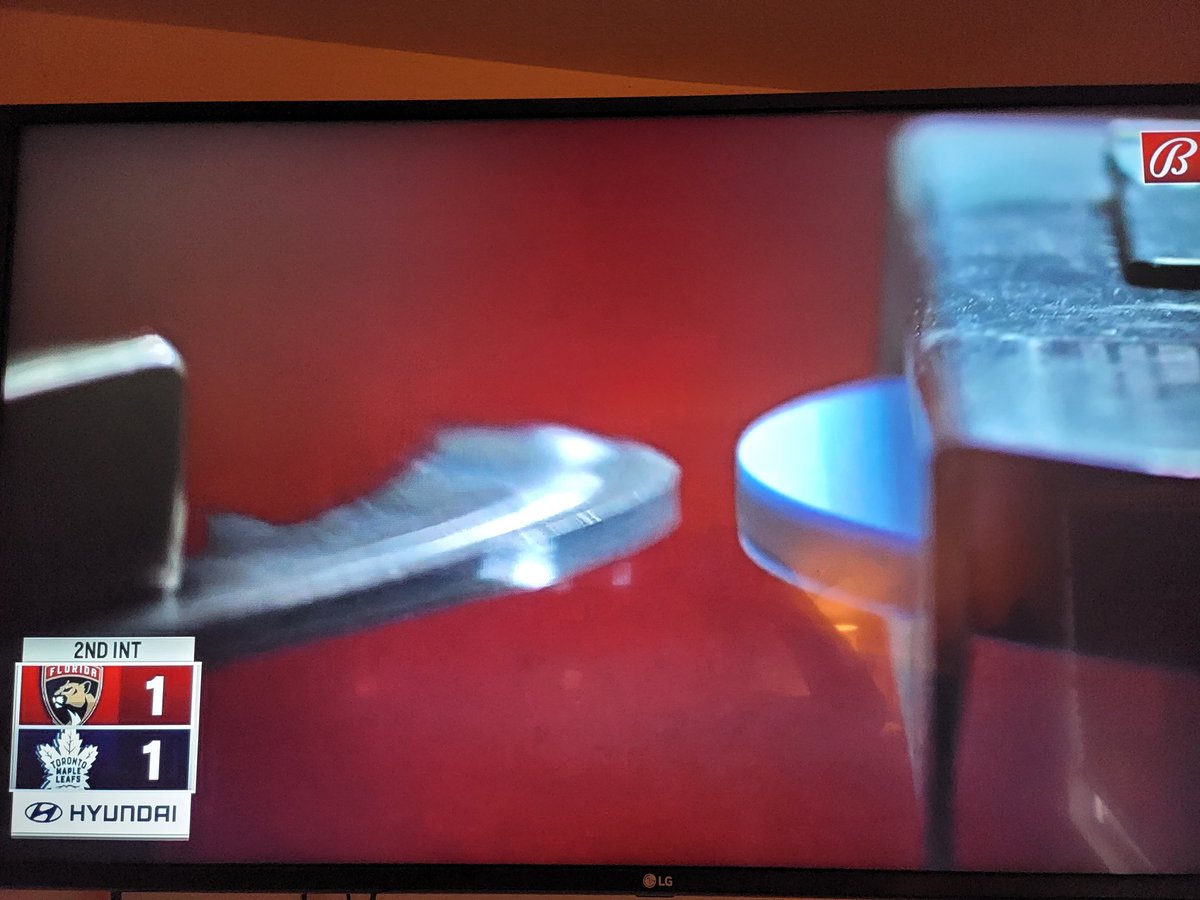 Rudedeck's tweet image. Decker from Eastvale (Calif) listening at home (rare) this evening on @SiriusXM channel 932 and have ya paired up with stream via ESPN. #WorldFamousTwitterSegment #TimeToHunt