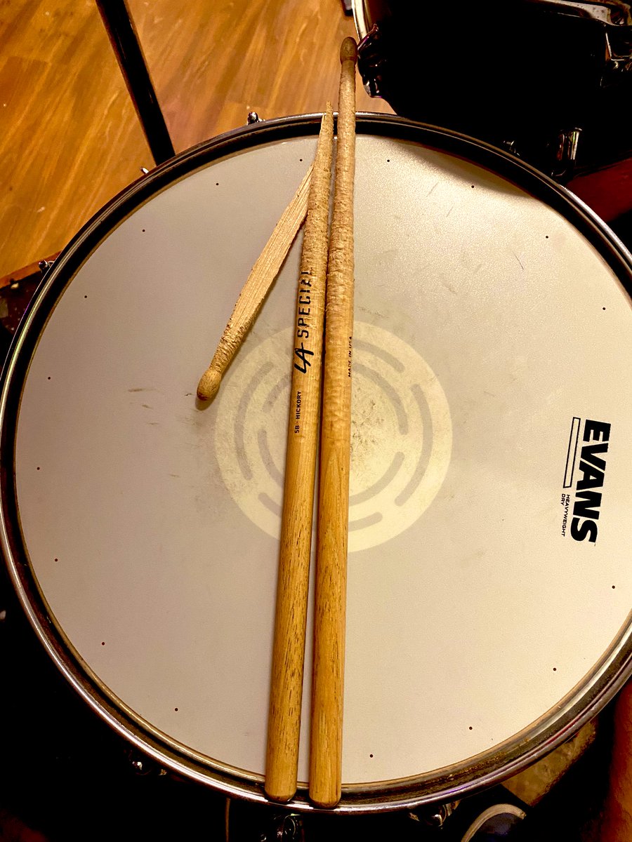 Ensaio com a <a href="/SadBoots/">SadBoots</a> 🥁🔥