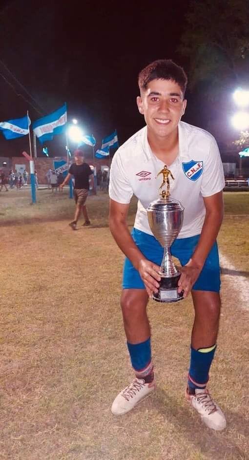 #cumpleañostricolor🇳🇱🎂 Saludamos a  Bruno Rodriguez! Juvenil de gran futuro en el club! Siempre apoyando y acompañando al tricolor!
La Familia tricolor te desea lo mejor en tu día!