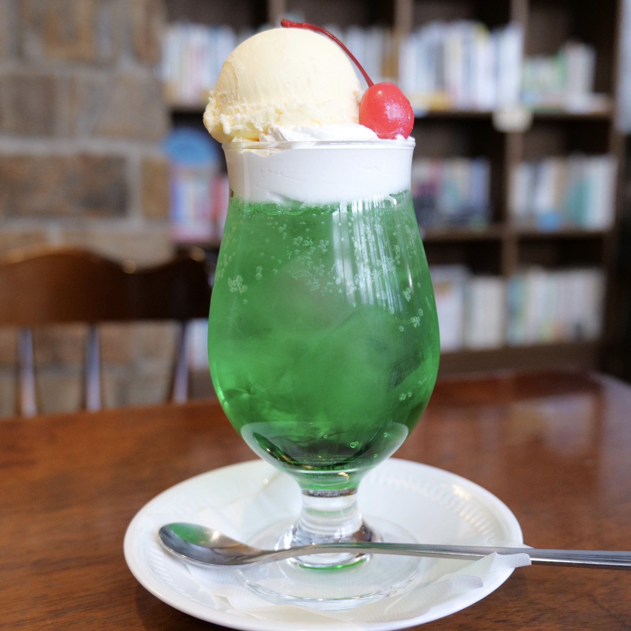 けんちゃんです。クリームソーダ　プレート けんちゃんです。クリームソーダ プレート 51fkmmSwWLL