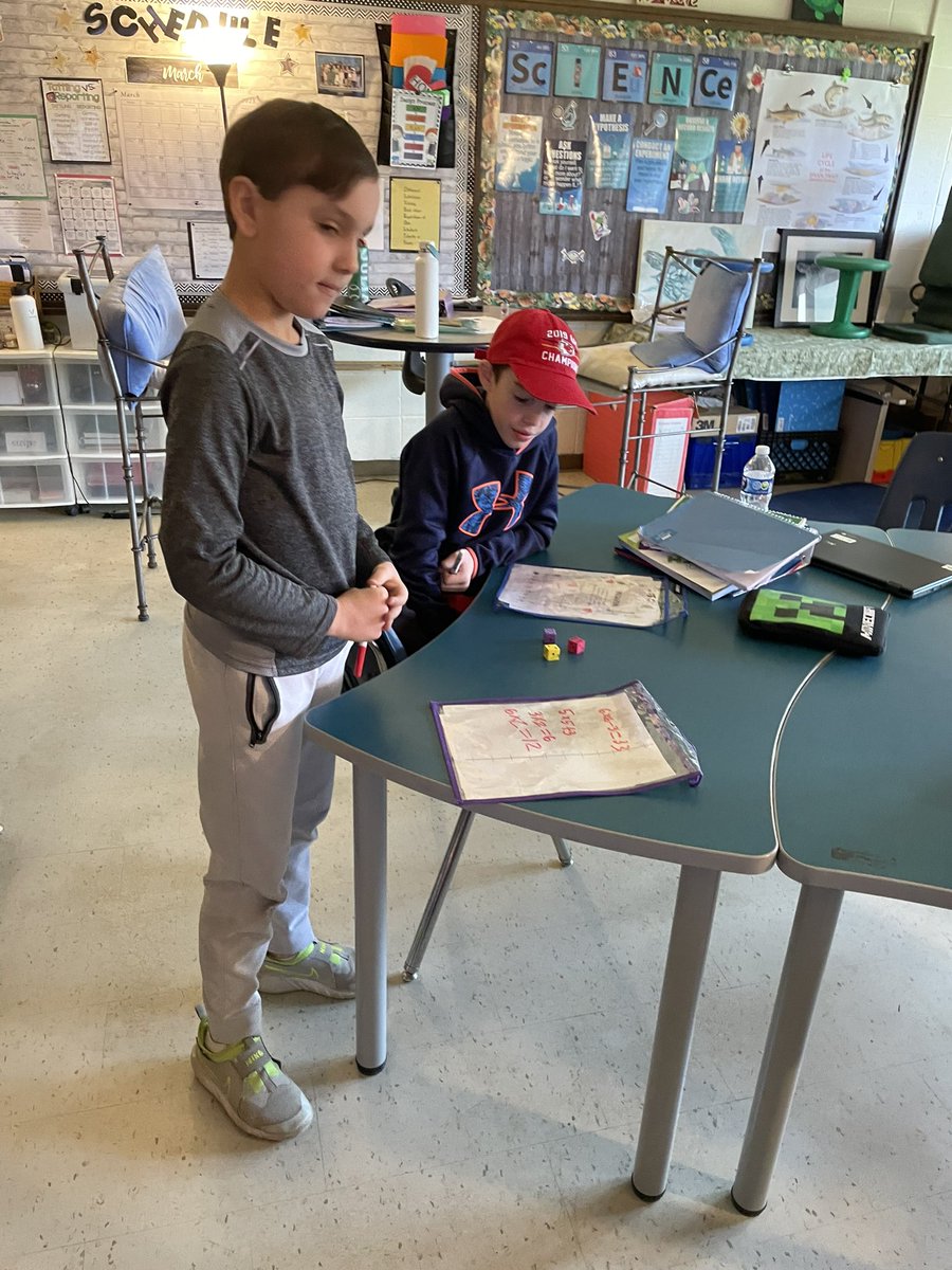 BlessingMahopac's tweet image. Getting the hang of Muggins! 🎲📝#mathrocksinpac #proudap @FulmarsFinest