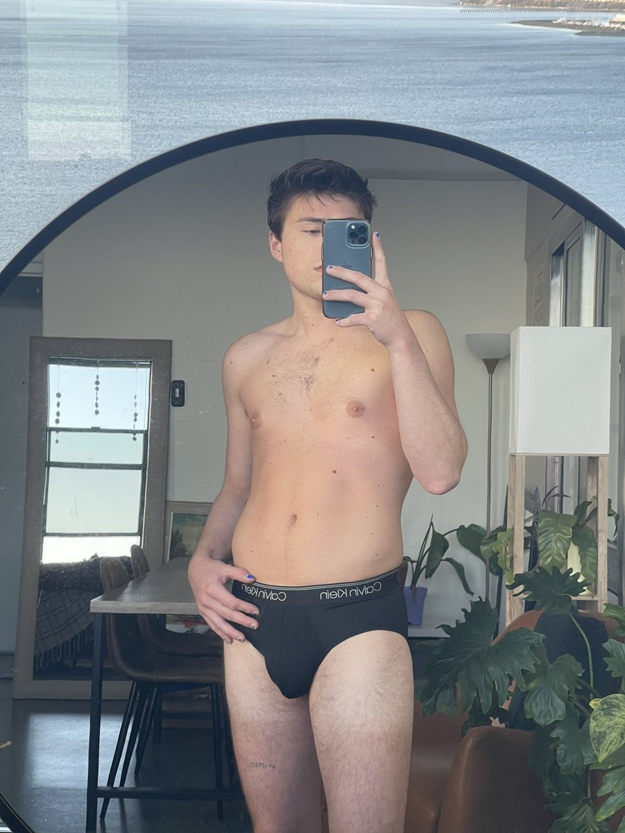 BakerStevens81's tweet photo. took some time off to recoup, but we’re back baby(; 

#gay #gaynsfw #twink #gayunderwear #underwear #calvinklein #ck #gayboy #daddy https://t.co/Fe0eg4UIv2