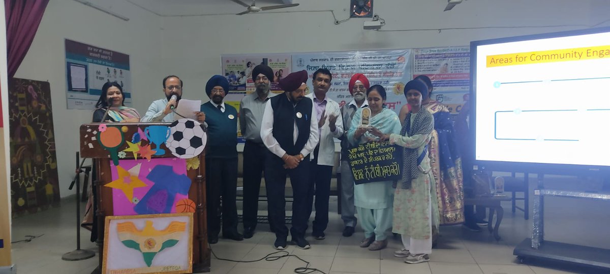 NTEPPatiala's tweet photo. Poster Making competition &amp; appreciation on WTD....
@AshokBh83271526 
@DHSPunjab 
@DproPatiala 
@DrBharatippawar 
@mansukhmandviya 
@MoHFW_INDIA 
@TbDivision 
@TBHDJ 
@DrPoojaKapoor1 https://t.co/hylRRXogpe