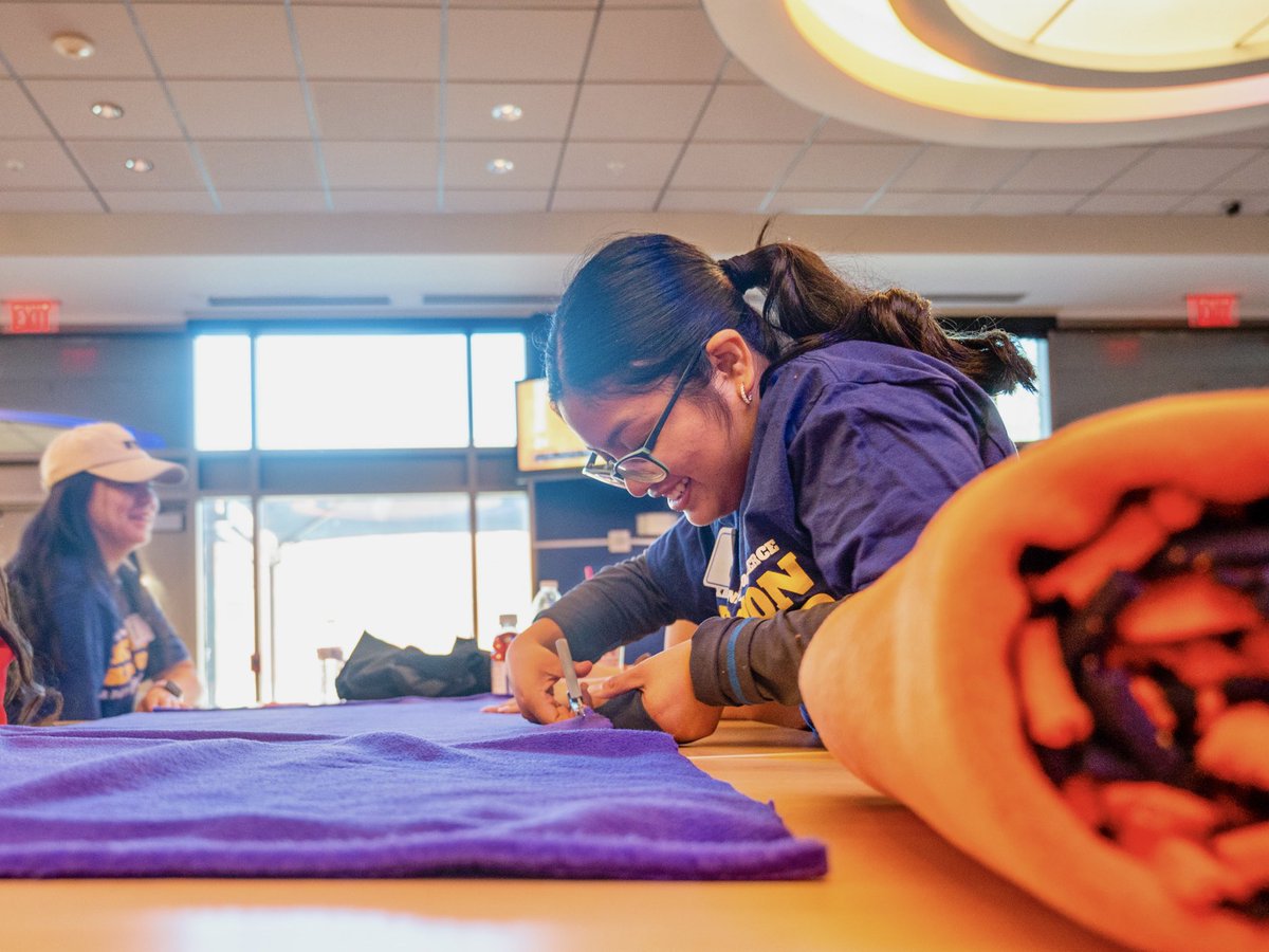 ¡Mujeres De Acción! tweet media