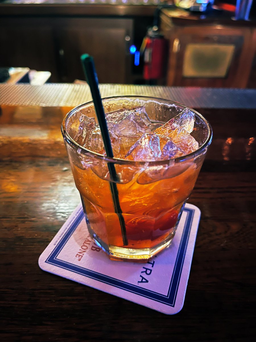 andy-herman-on-twitter-an-old-fashioned-in-a-dimly-lit-wisconsin-bar