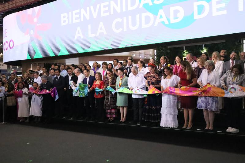 Hoy concluyó la 47° edición del #TianguisTuristico rompiendo todos los records alcanzados por ediciones anteriores. A finales de año se calcula que las divisas por turismo, serán de 31 mil millones de dólares.
#LaCiudadQueLoTieneTodo
#CDMX