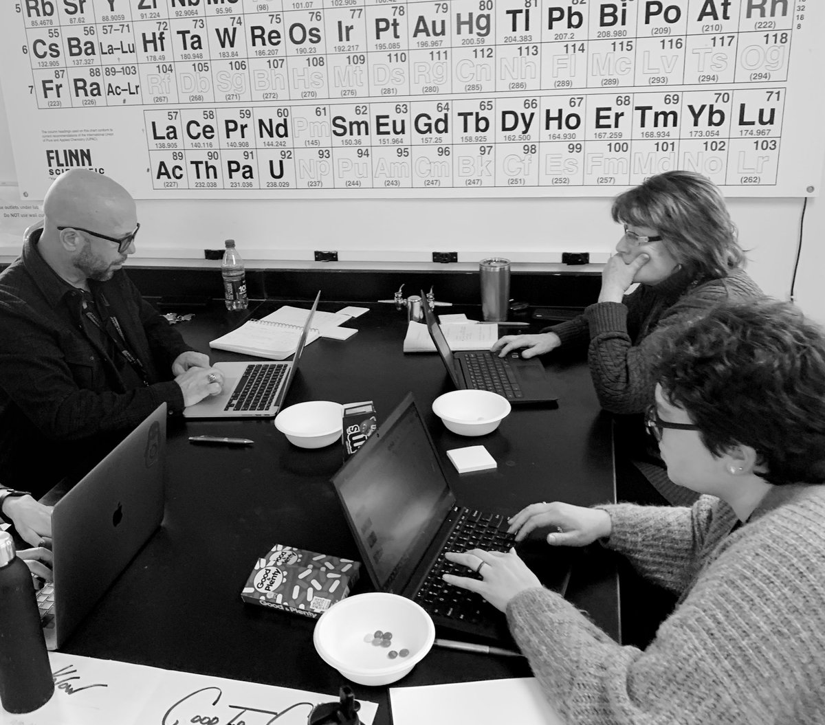MyTLee3's tweet photo. Some of @maplerunusd best educators tasting the power of #PBL in a Sustainable Future Project  Slice. Collaboration 🤝and curiosity 🔍at its best! @jp_muldoon @brian_murphy1 @PBLWorks https://t.co/FH7CtGhMHR
