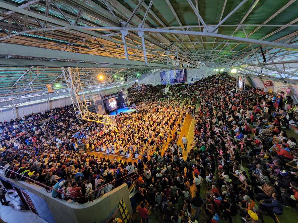 Ante más de 5mil Merideños en el Gimnasio 9 de Octubre de nuestra ciudad de Mérida, entregamos el "Informe de Gestión y Cuentas del año 2022".

Siempre junto al pueblo y con el pueblo como nos lo ha indicado nuestro Presidente <a href="/NicolasMaduro/">Nicolás Maduro</a>.

Gracias a todos....!!!!