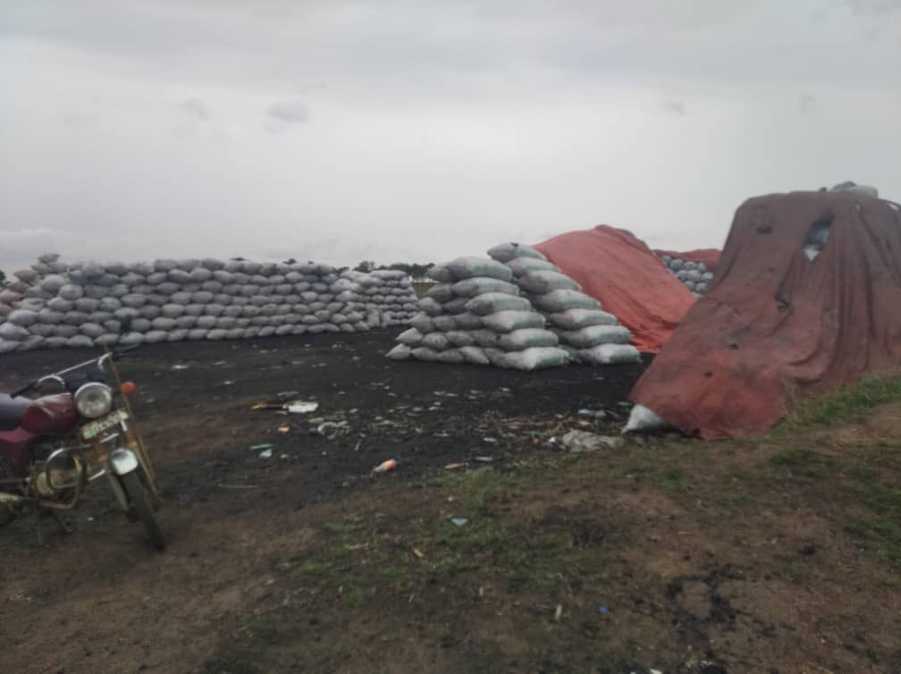 Amuru lakang Kololo, we are not gonna let you go without feeling the pinch, businessmen abundant the truck n thousands sacks of charcoal, why indulge in such a business? When everyone is dancing a different tune? <a href="/ntvuganda/">NTV UGANDA</a> <a href="/odongaotto/">Hon.Odonga Otto PHD(h.c)</a> <a href="/kakaditloyopar1/">RIBE PI PACO (RPP)</a> <a href="/ubctvuganda/">UBC UGANDA</a> <a href="/nbstv/">NBS Television</a>