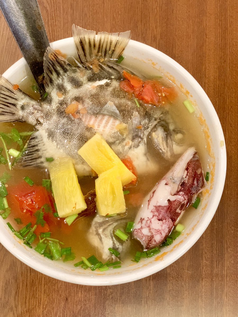flavorsofhanoi's tweet photo. Yummy sour seafood soup 🌿

#flavorsofhanoi https://t.co/zJKc6FkUxr