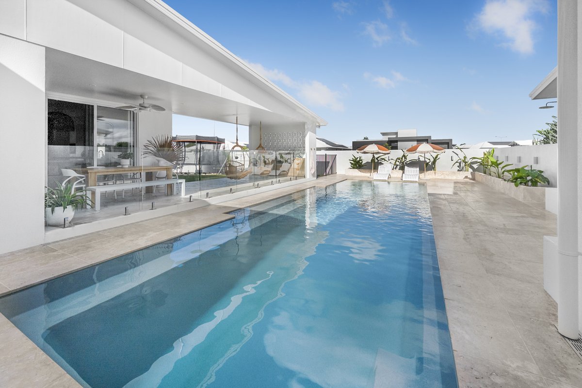 top_snap's tweet photo. Stunning Narellan Pools design in Burdell 💙
.
.
📷 Neil - Top Snap Townsville
#topsnap #photography #realestate #realestatephotography #marketing #pool #poolphotography #pooldesign #dusk #sunset #townsvillecity #townsville #qld https://t.co/Ec0hNjYB9Y