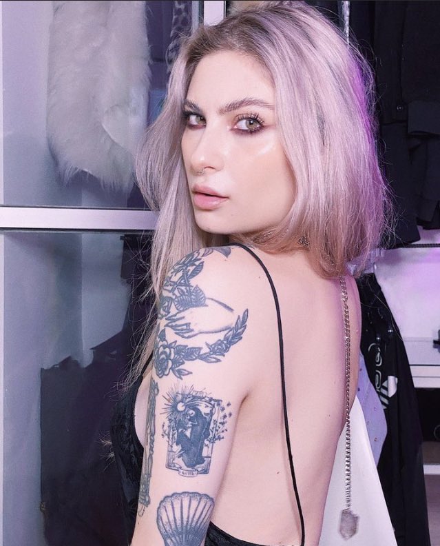 ᅟᅟᅟᅟ
ᅟᅟᅟᅟ
ᅟ             then that's what it is.

ᅟᅟᅟᅟ
ᅟᅟᅟᅟ
ᅟ