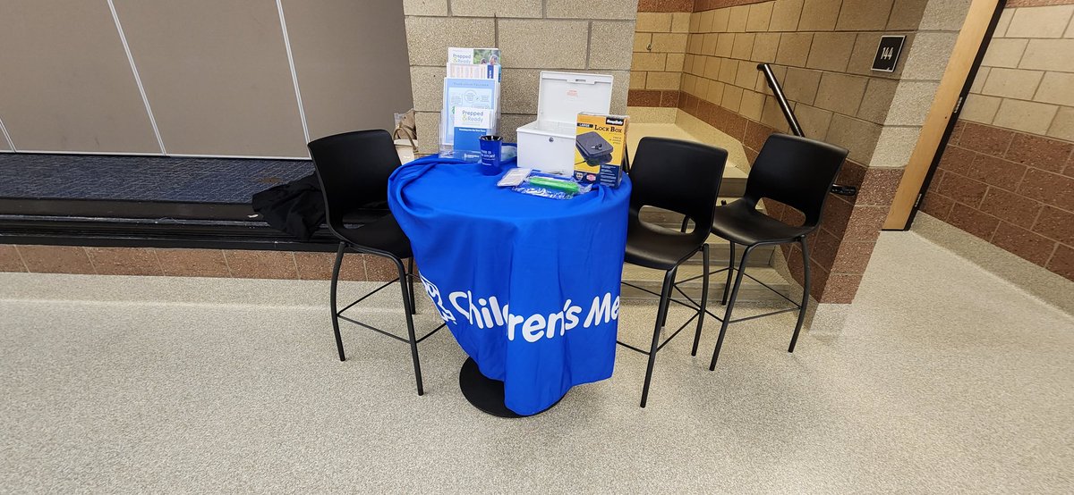 andyschuermanPH's tweet photo. Thank you, @ChildrensMercy Hospital, for an informative presentation on important topics related to preparing to parent teens. @ParkHillSchools parents and caregivers are #PreppedandReady! https://t.co/Mqr01JAmlC