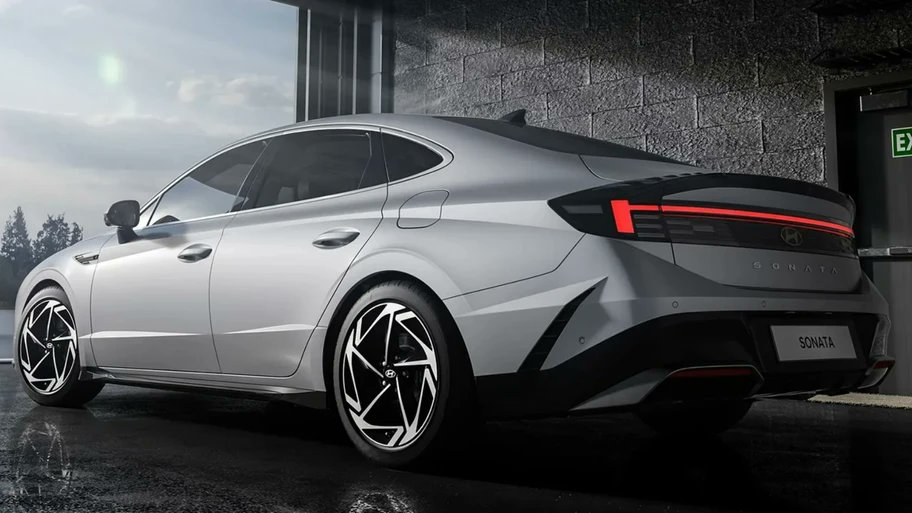 Autocosmos's tweet photo. En @HyundaiMotorMex ๐ฆ๐ผ๐ป๐ฎ๐๐ฎ ๐ฎ๐ฌ๐ฎ๐ฏ ๐คฉ debuta la nueva insignia de #Hyundai sobre el cofre ๐๐ป Ademรกs, hay pequeรฑas diferencias si es el #Sonata normal o el #SonataNLine, que acrecientan la deportividad del segundo ๐๐ https://t.co/zJ4L6vlKqu https://t.co/sHY4ldeCpk