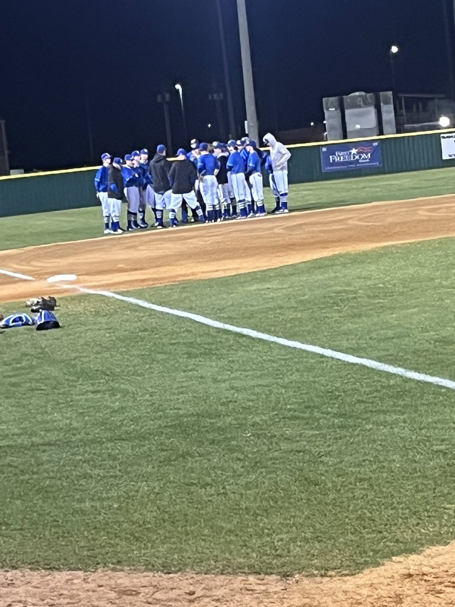 WCSN16's tweet photo. Spring-Baseball—The Wilson Central Wildcats defeat the Green Hill Hawks 4-1!!! Next Game is tomorrow @ 6:30 pm against Glenbard East. Come out and support your Wildcats. GO WILDCATS!!! https://t.co/Y6mNc0jMlF