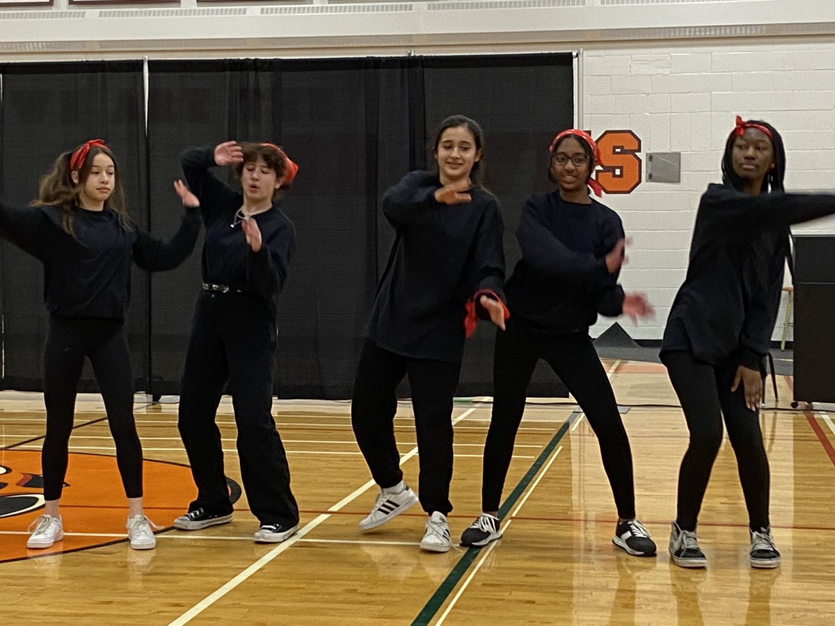 SVDP_CCSD's tweet photo. Viking Danceworks Team shook the house tonight at St Francis in a awesome performance.  They simply crushed it!  Thanks to our coaches. https://t.co/QGlL9Jr5nk